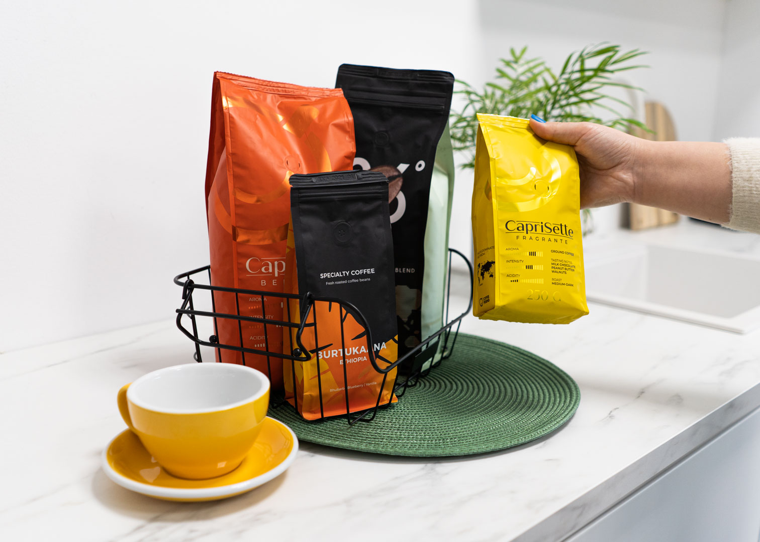 بهترین روش نگهداری قهوه در خانه با حفظ طعم و عطر آن